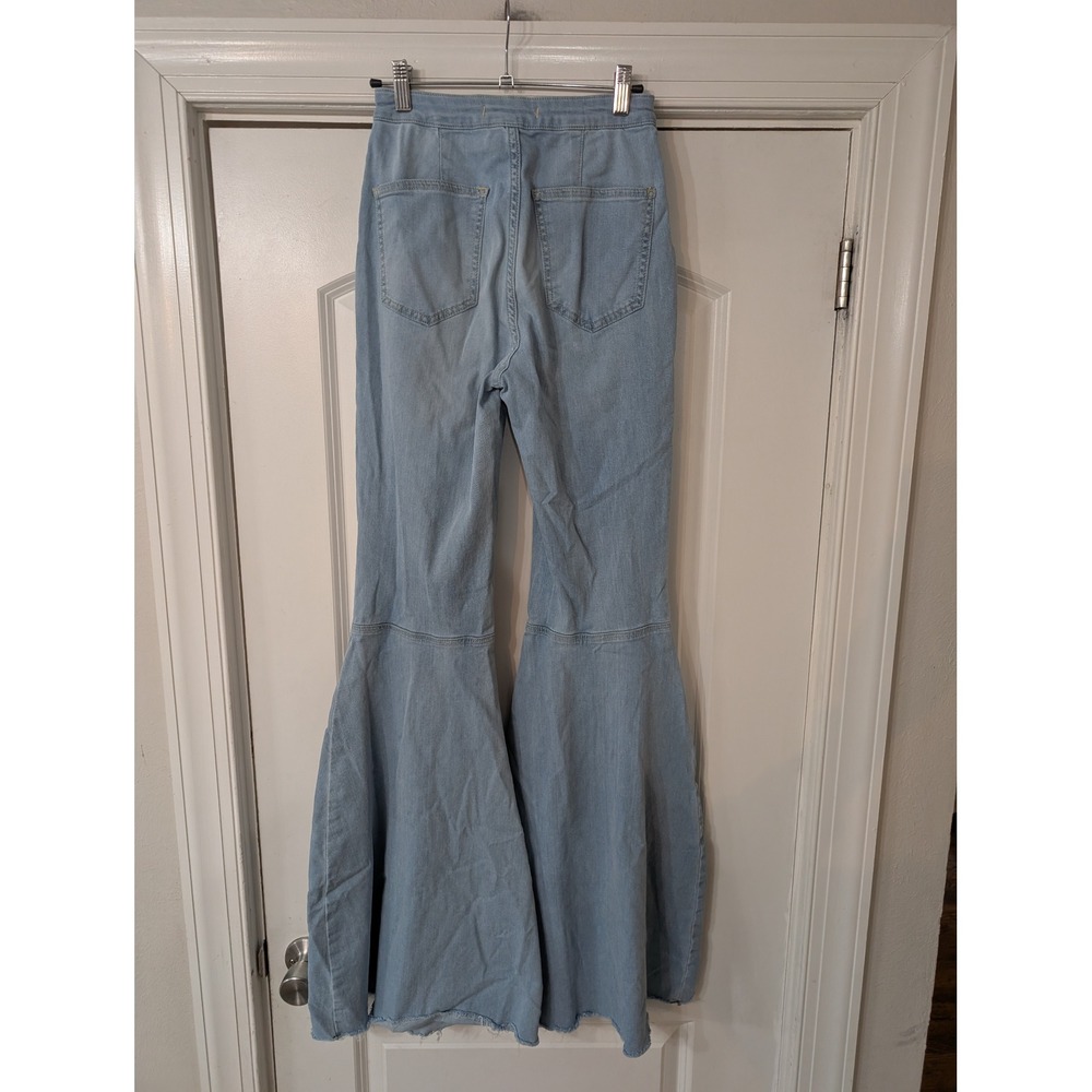 Free People just float on flare jeans Womens Size 26L Light Wash High‎ Rise - Picture 6 of 8